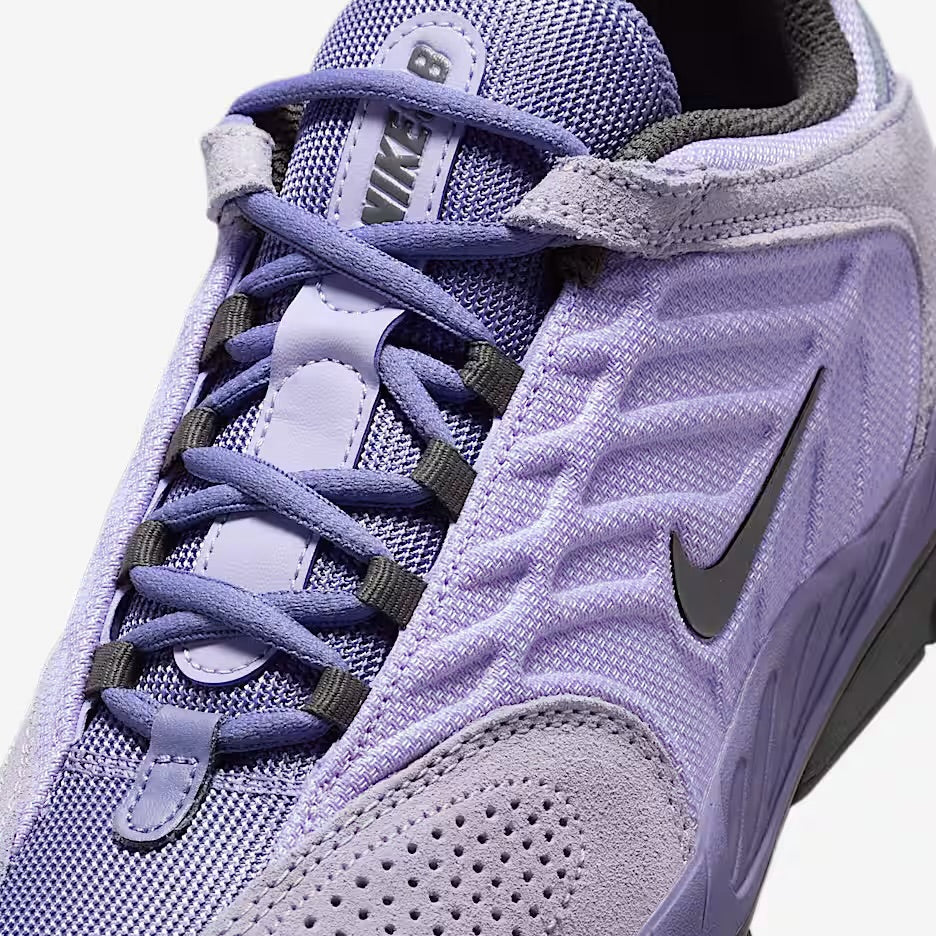 Nike SB Vertebrae | Hydrangeas