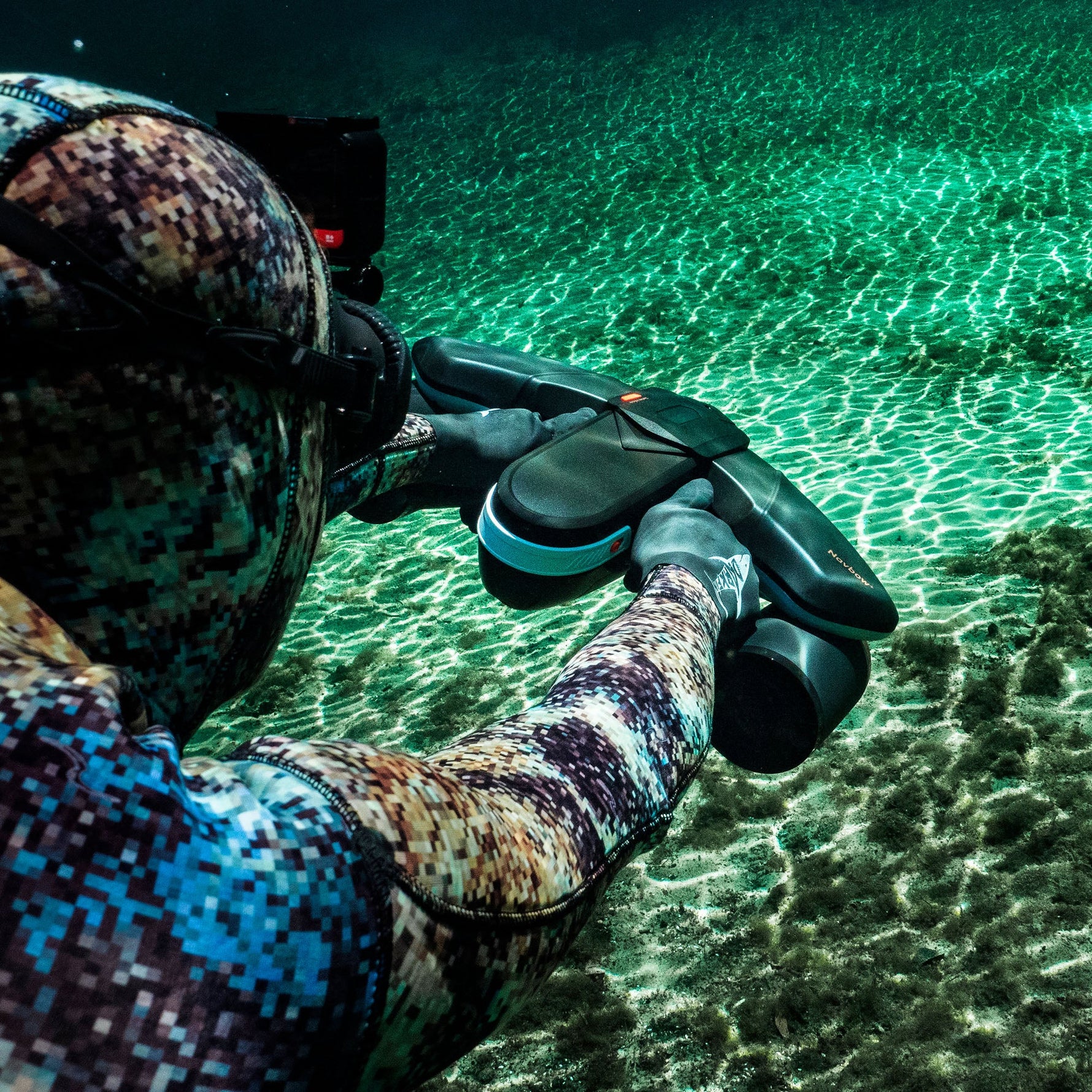 Sublue Navbow+ Underwater Scooter
