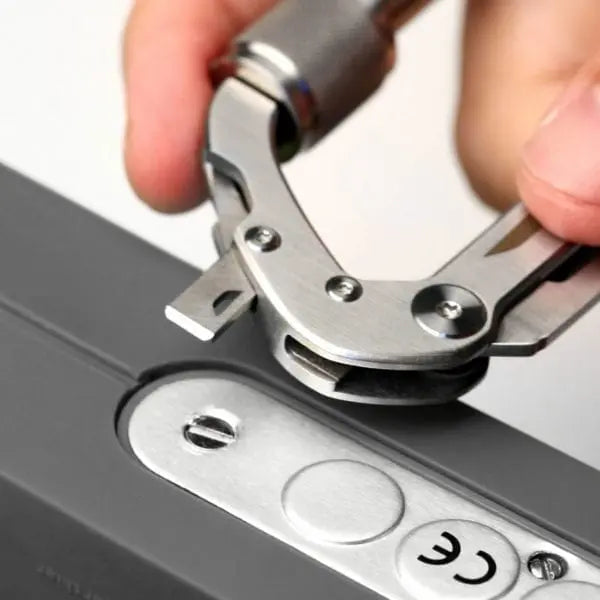 GPCA Carabiner PRO | EDC Multi-Tool Clip