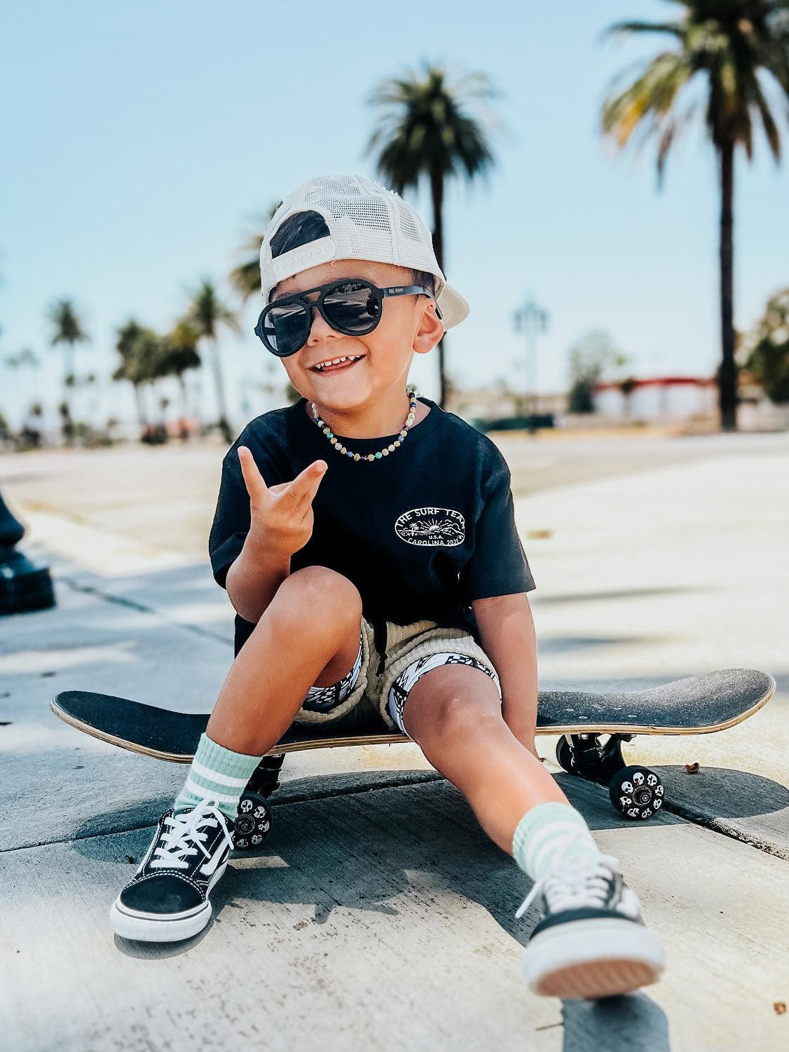 THE SURF TEAM TEE | BLACK