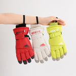Winter Gloves | Skiing + Snowboarding + Recreation