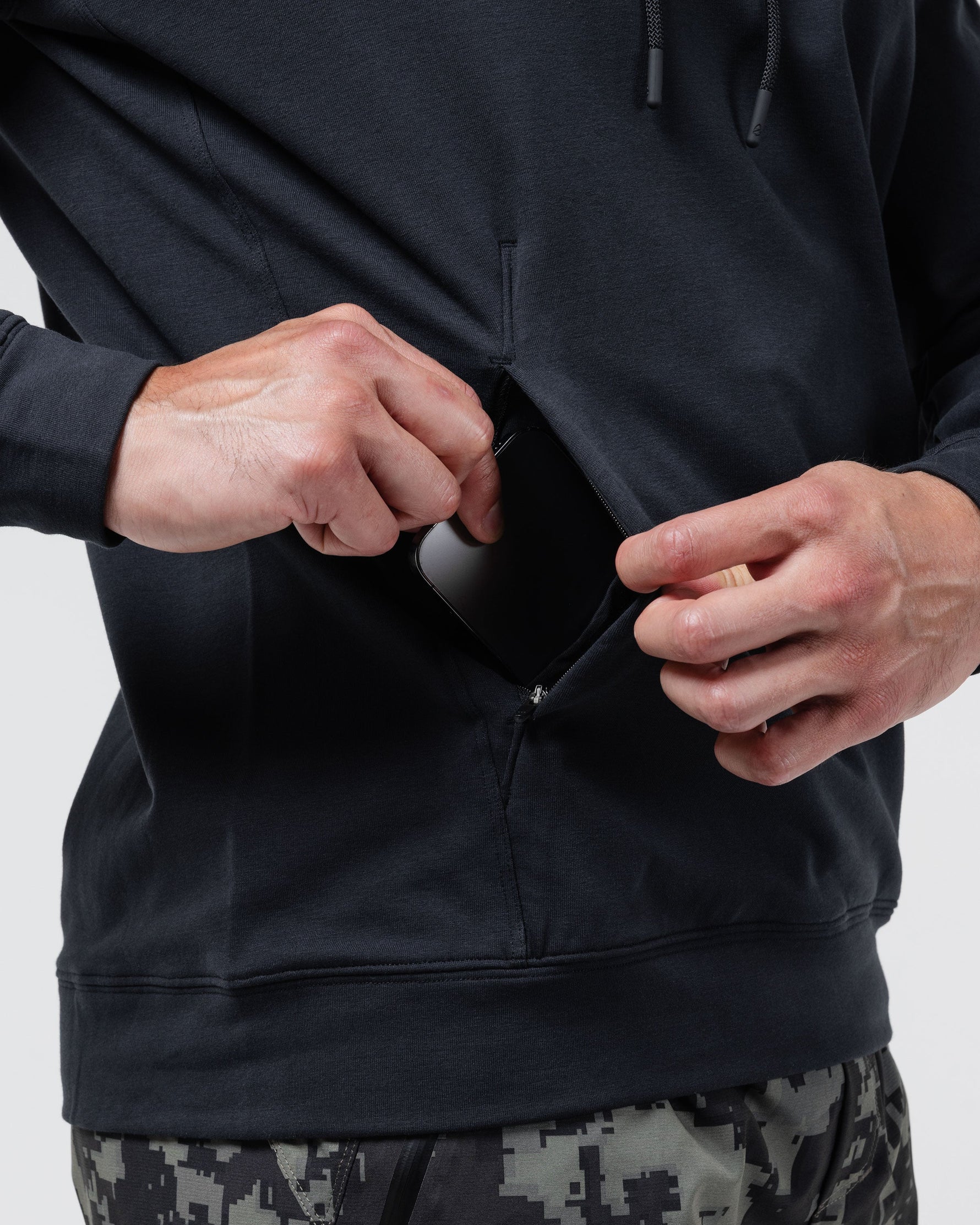 Vicinity Hoodie | Black