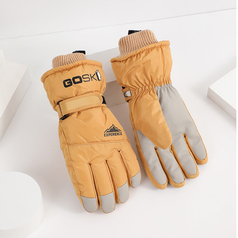 Winter Gloves | Skiing + Snowboarding + Recreation