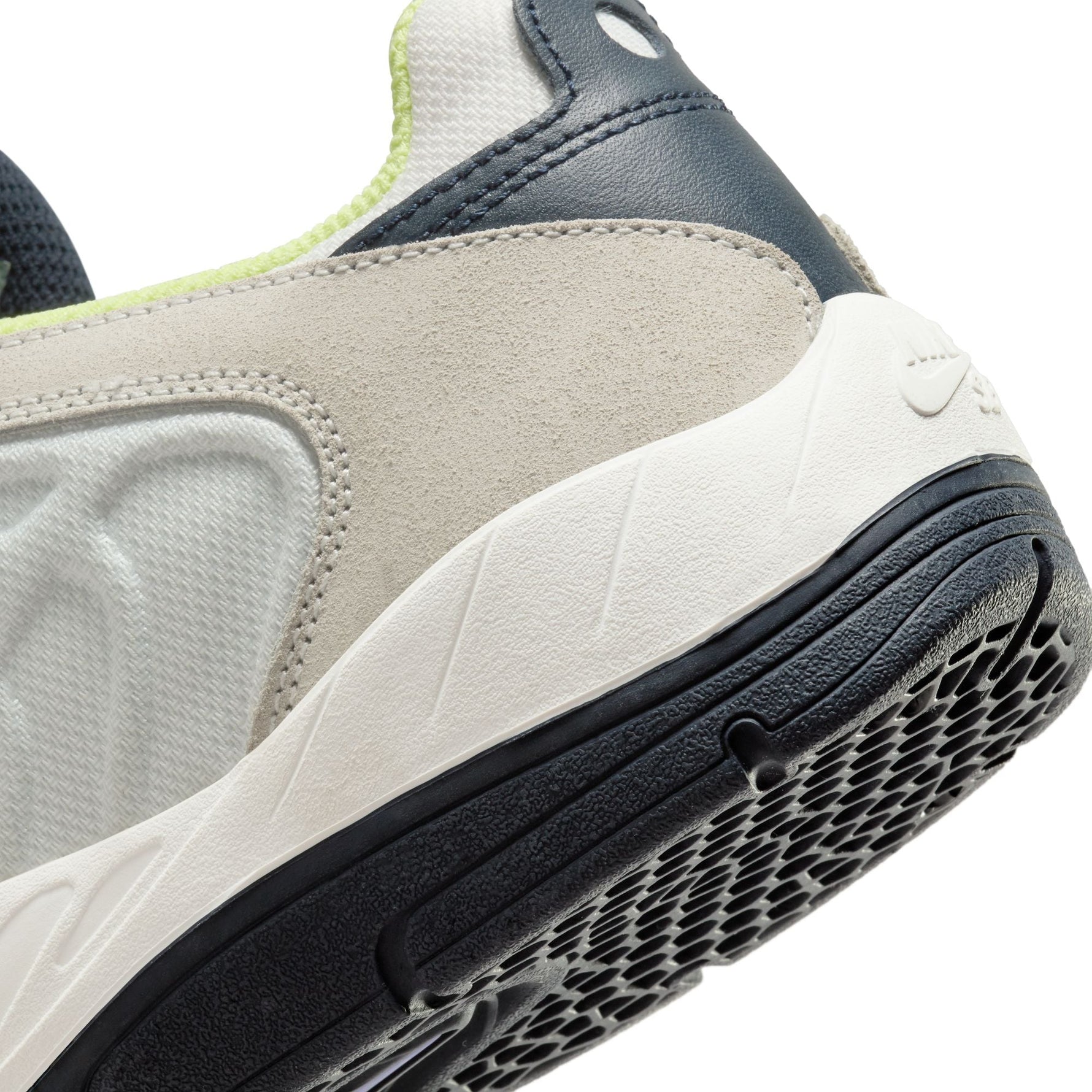 Nike SB Vertebrae Summit White Athletic Shoes