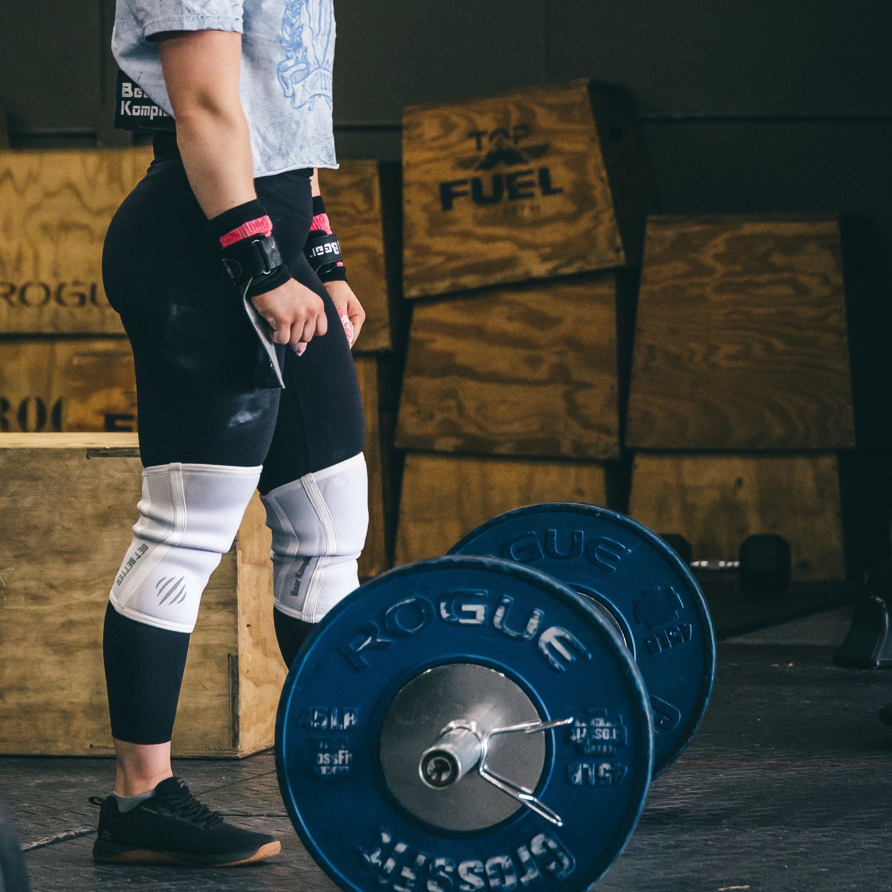 Bear KompleX Knee Sleeves | White