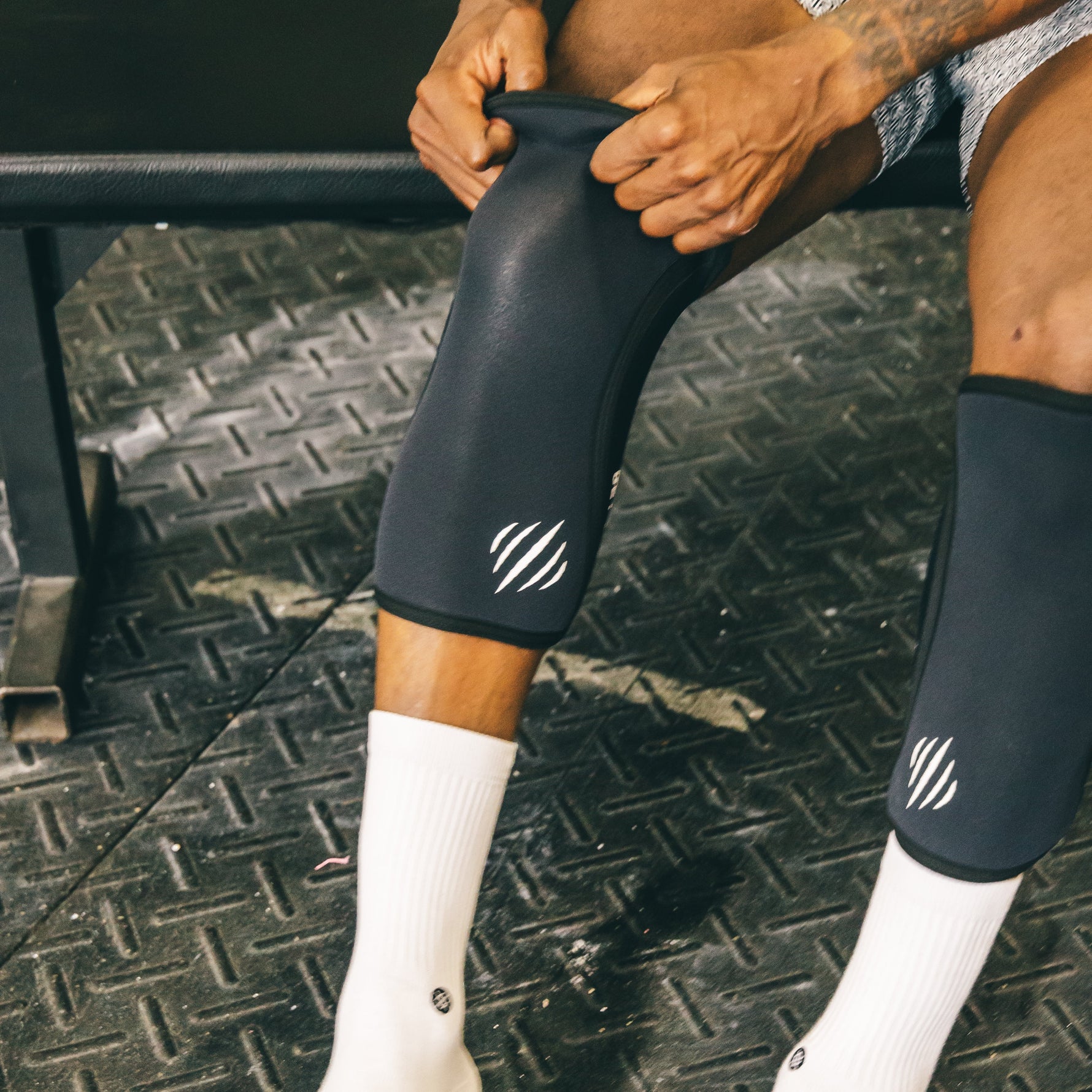 Bear KompleX Knee Sleeves | Black