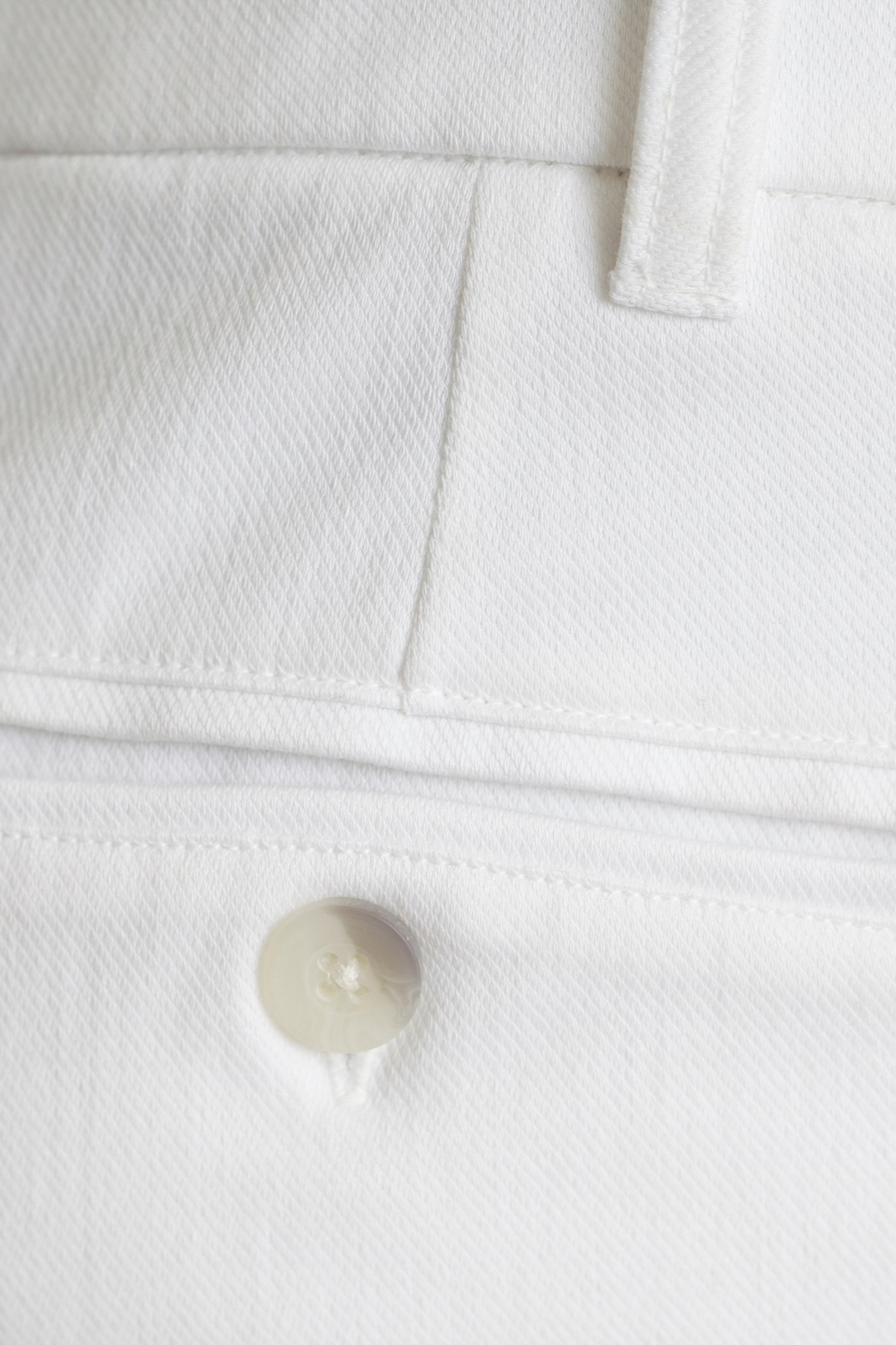 Stretch Eagle Shorts | White