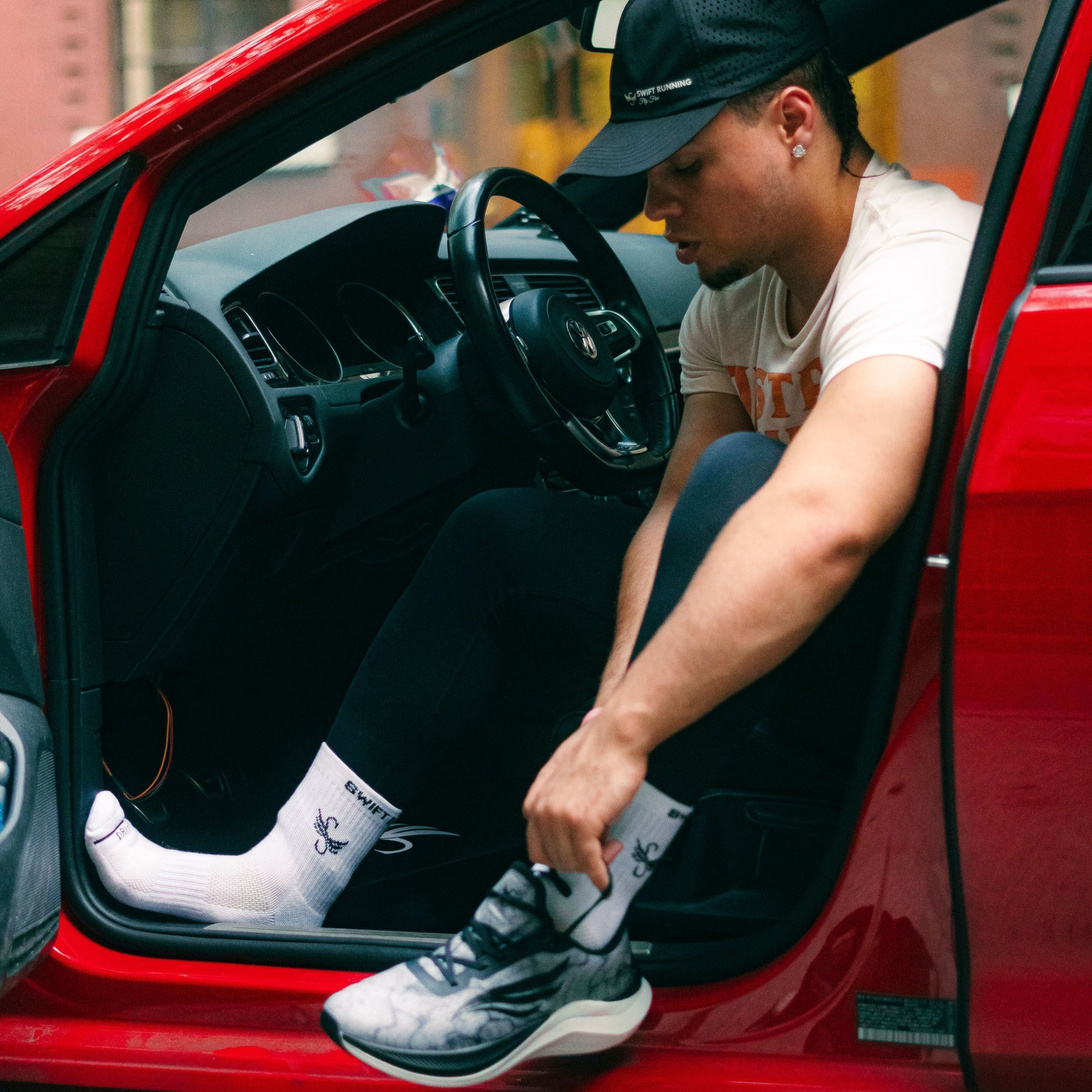 CELER Men Runners | Black