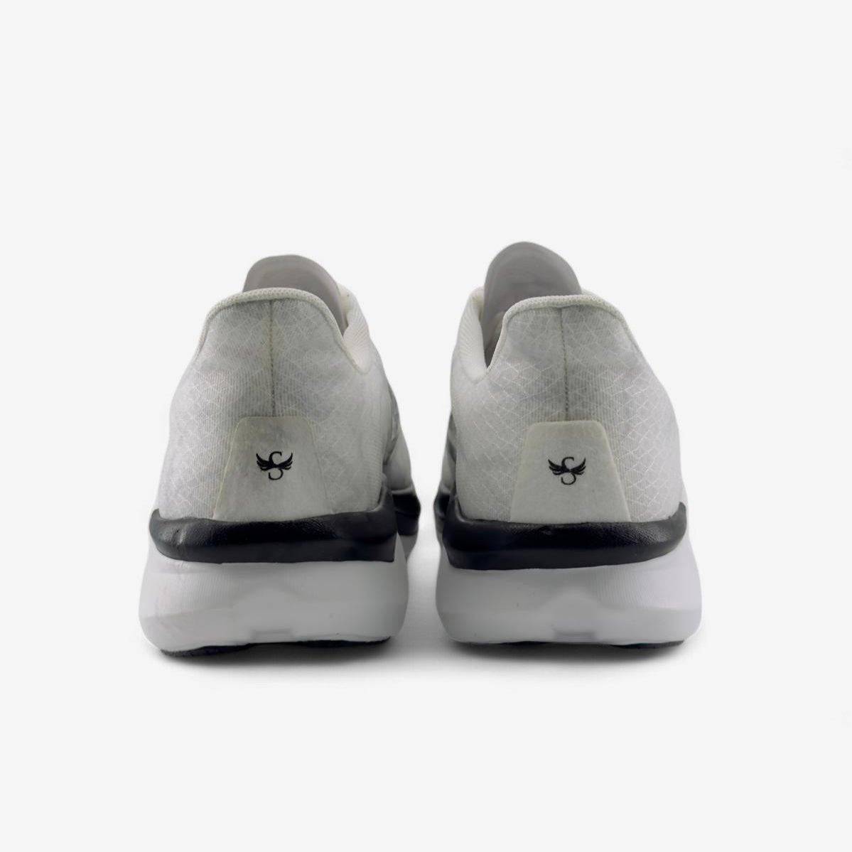 CELER Men Runners | White