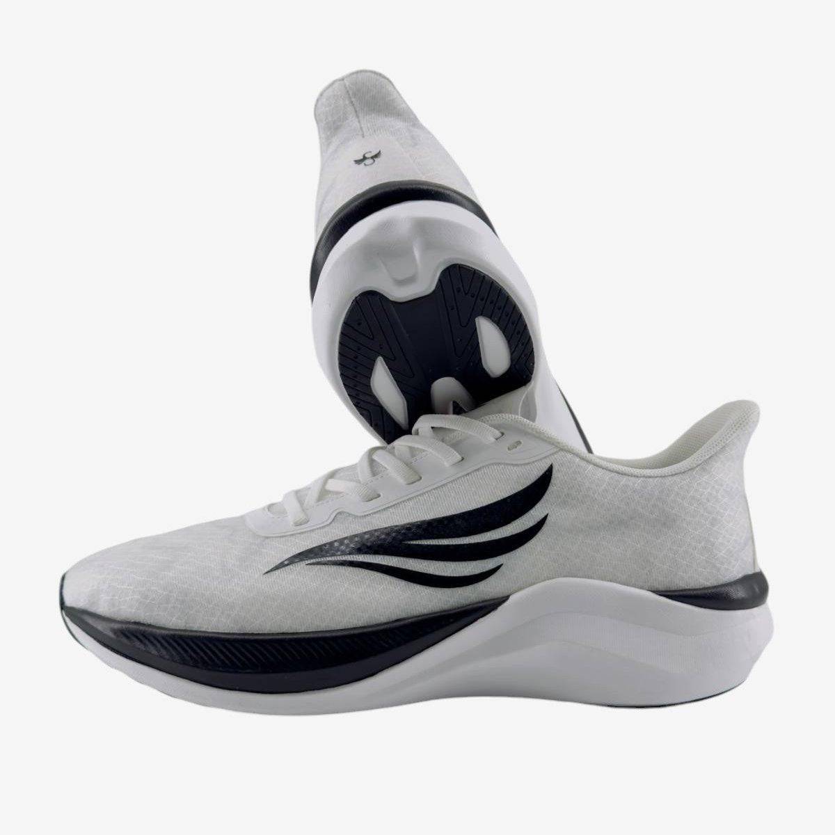 CELER Men Runners | White