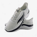 CELER Men Runners | White