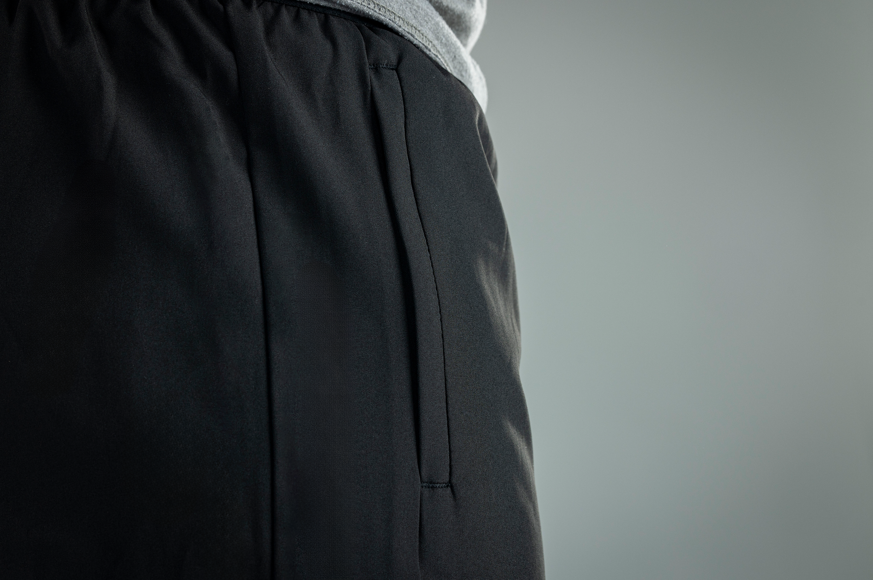 Men's V1 Athletic Shorts | Black