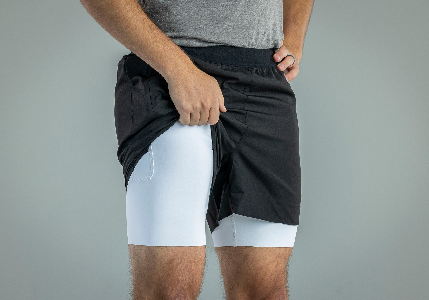Men's V1 Athletic Shorts | Black