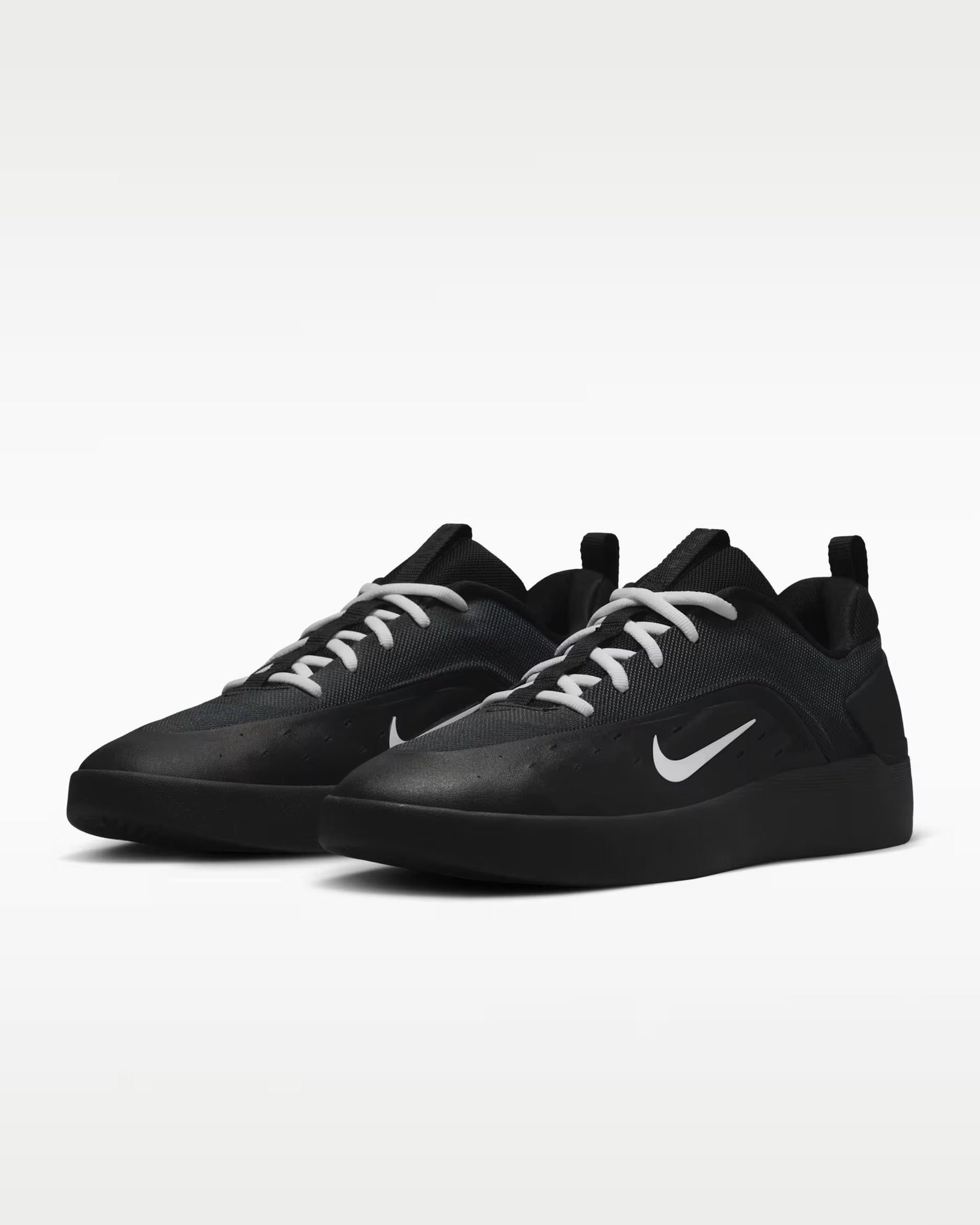 Nike SB Zoom Nyjah 4 | Black/White