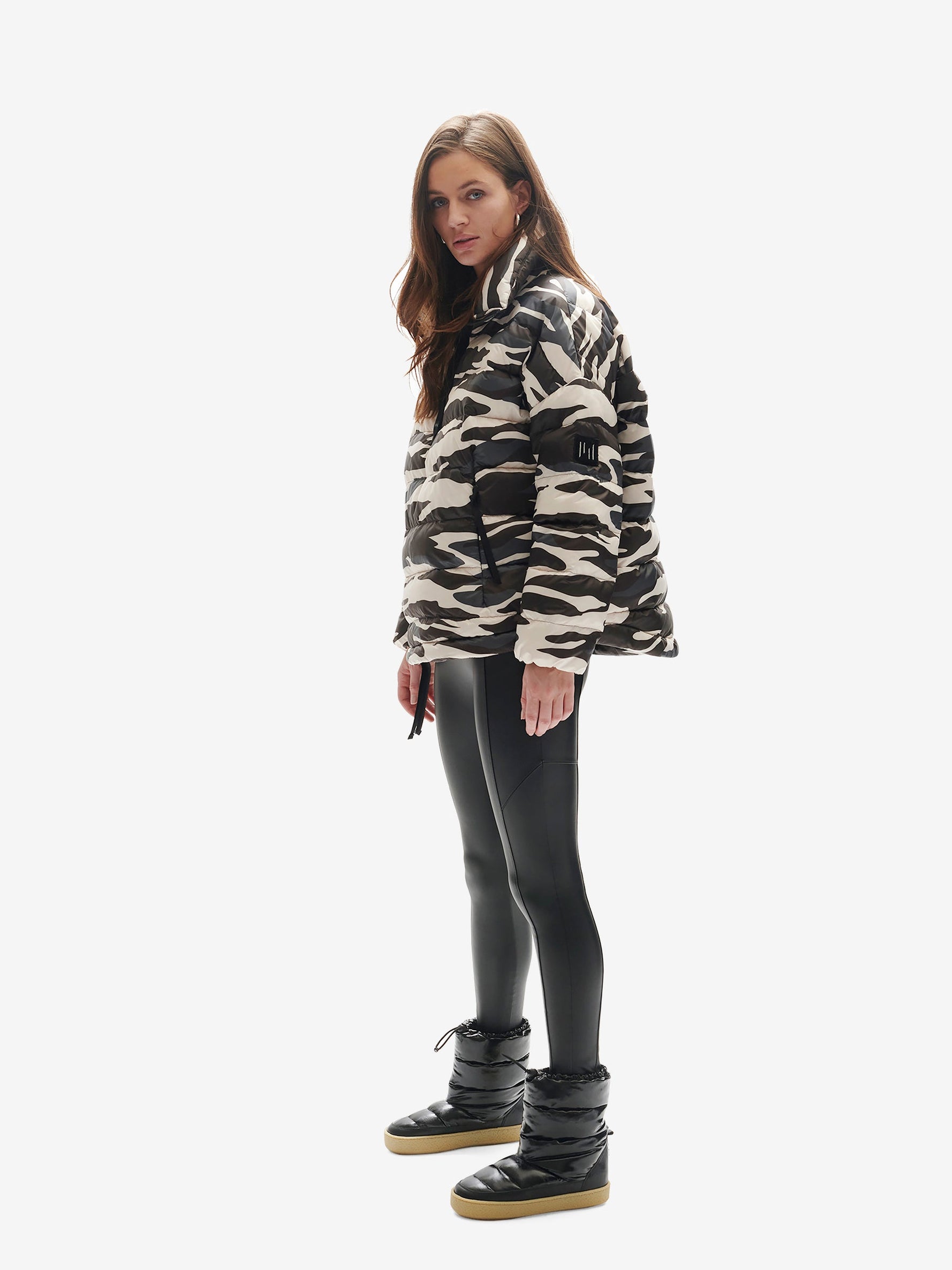 Down Half Zip | Zebra