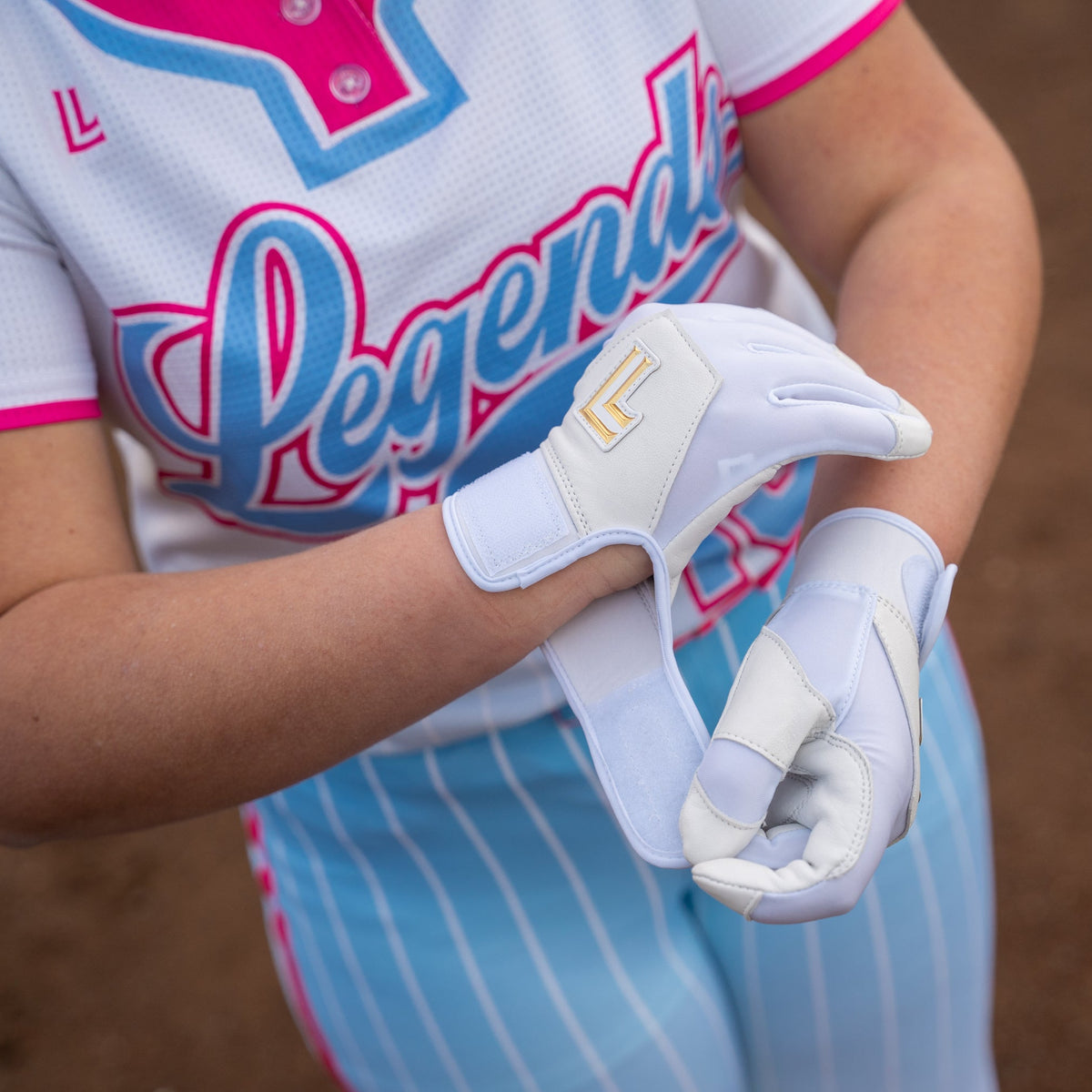 Softball Series | White/White