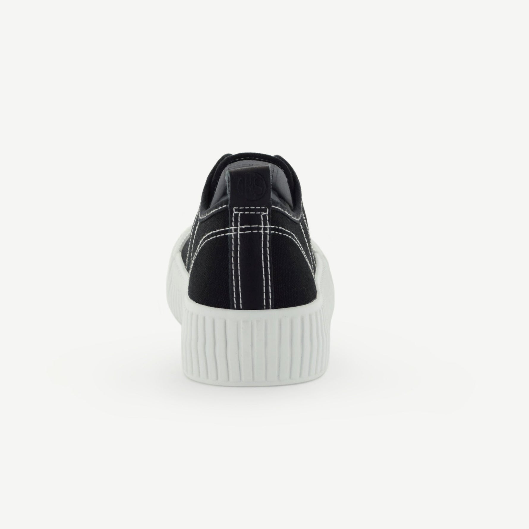Court Royale Vulcanized Court Shoe | Black/White