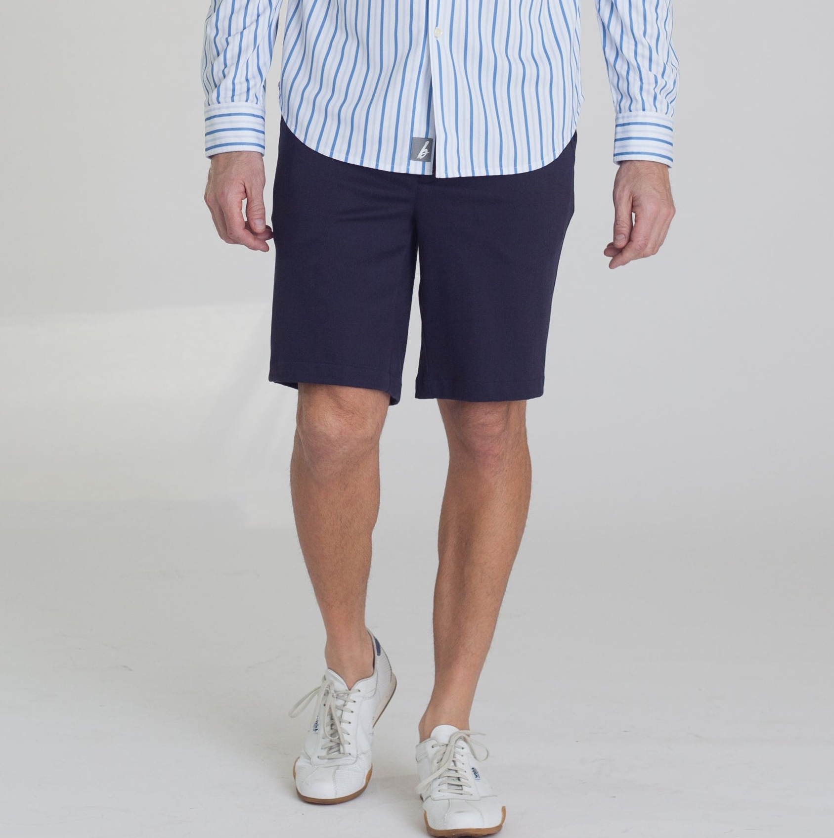 Stretch Eagle Shorts | Navy