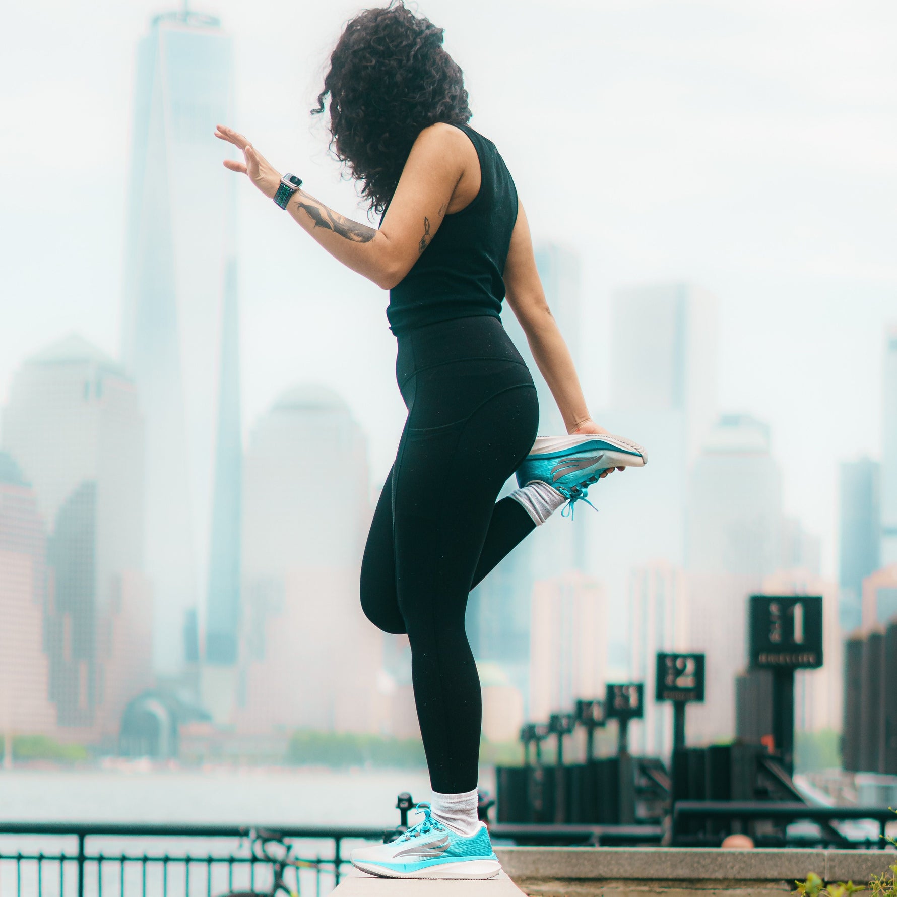 HORUS Women Runners | Blue