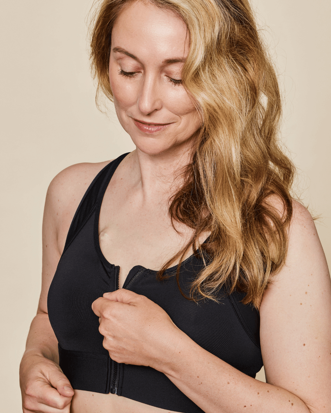 Hero Front‑Closure Sports Bra | Black