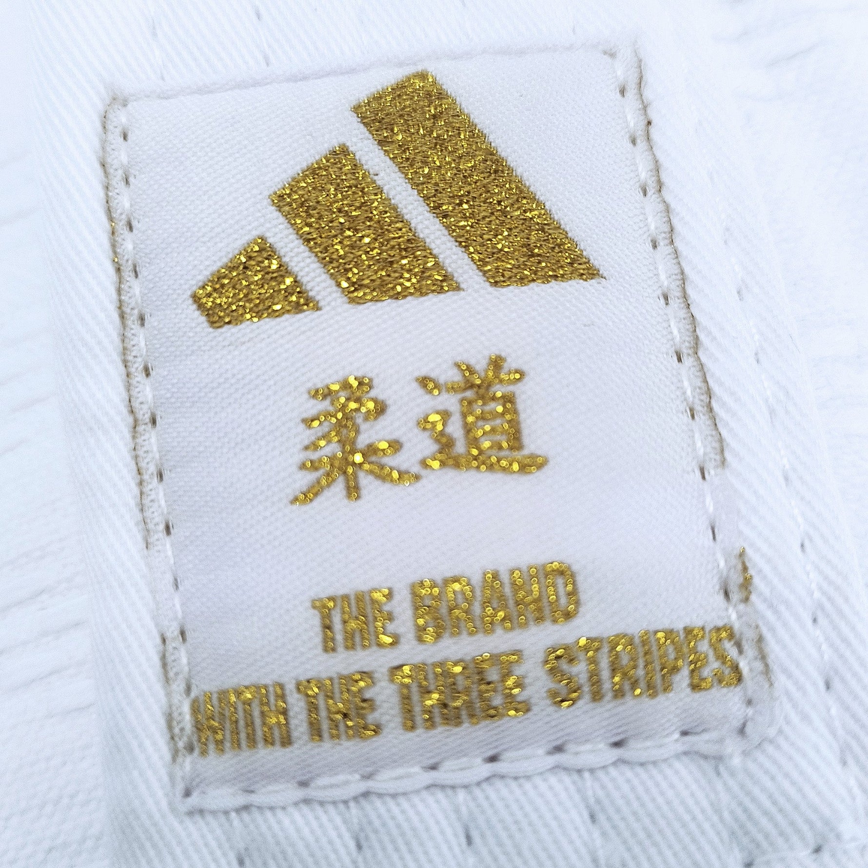 Quest Gold Stripes Judogi | J690