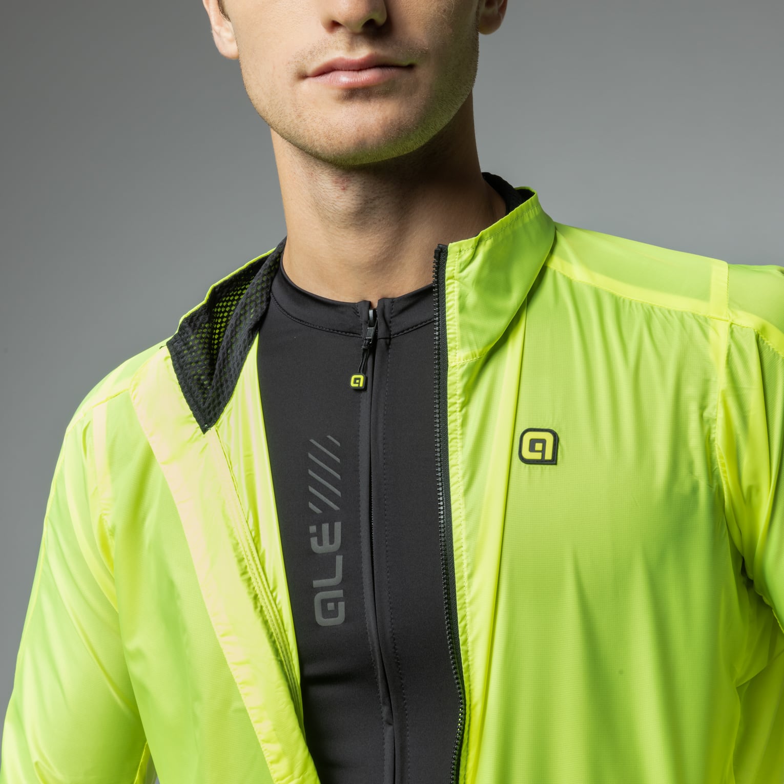 Light Pack Zip Jacket