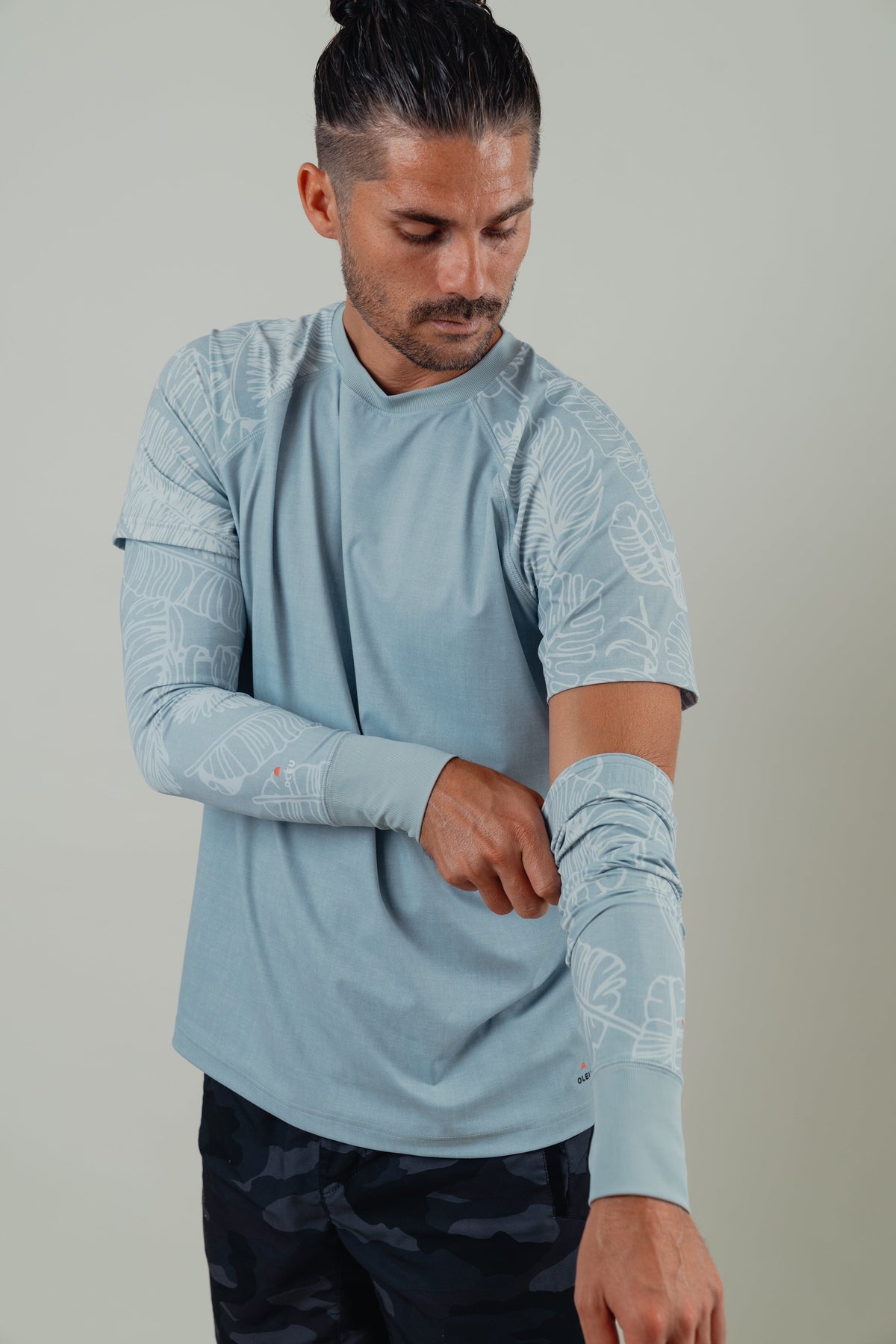 OLEU SUNSPORT™ UV ARM SLEEVES | RAINFOREST SEA GREEN