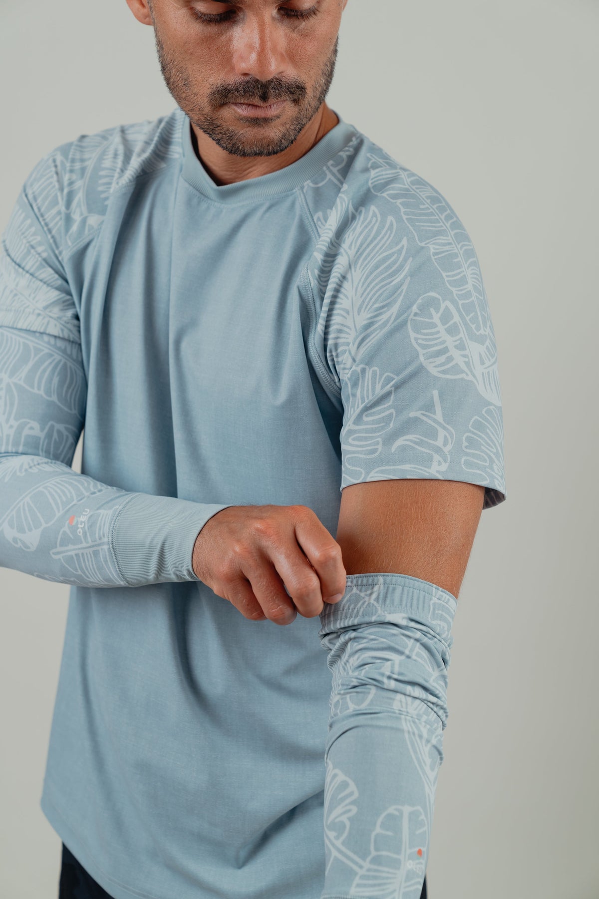 OLEU SUNSPORT™ UV ARM SLEEVES | RAINFOREST SEA GREEN