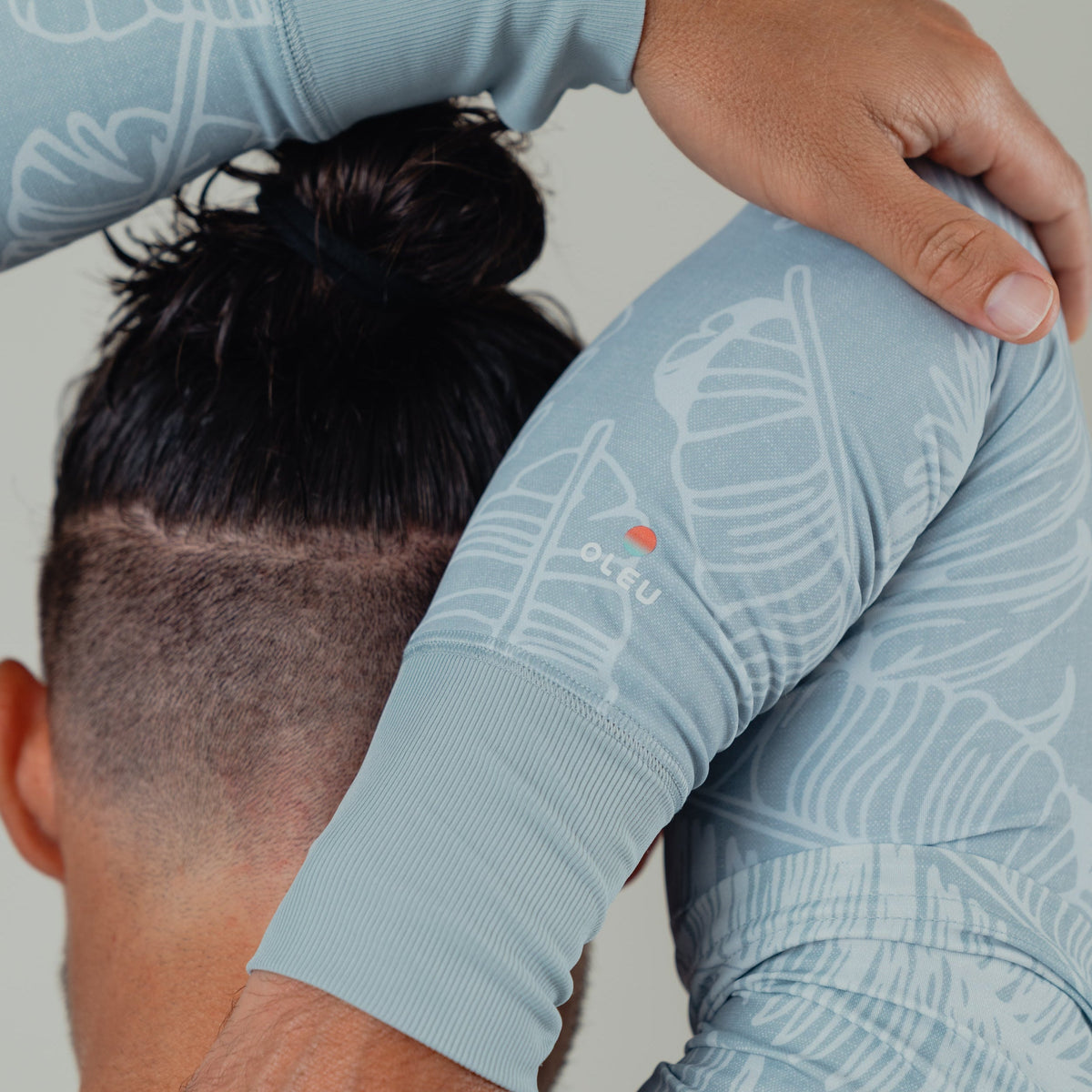 OLEU SUNSPORT™ UV ARM SLEEVES | RAINFOREST SEA GREEN