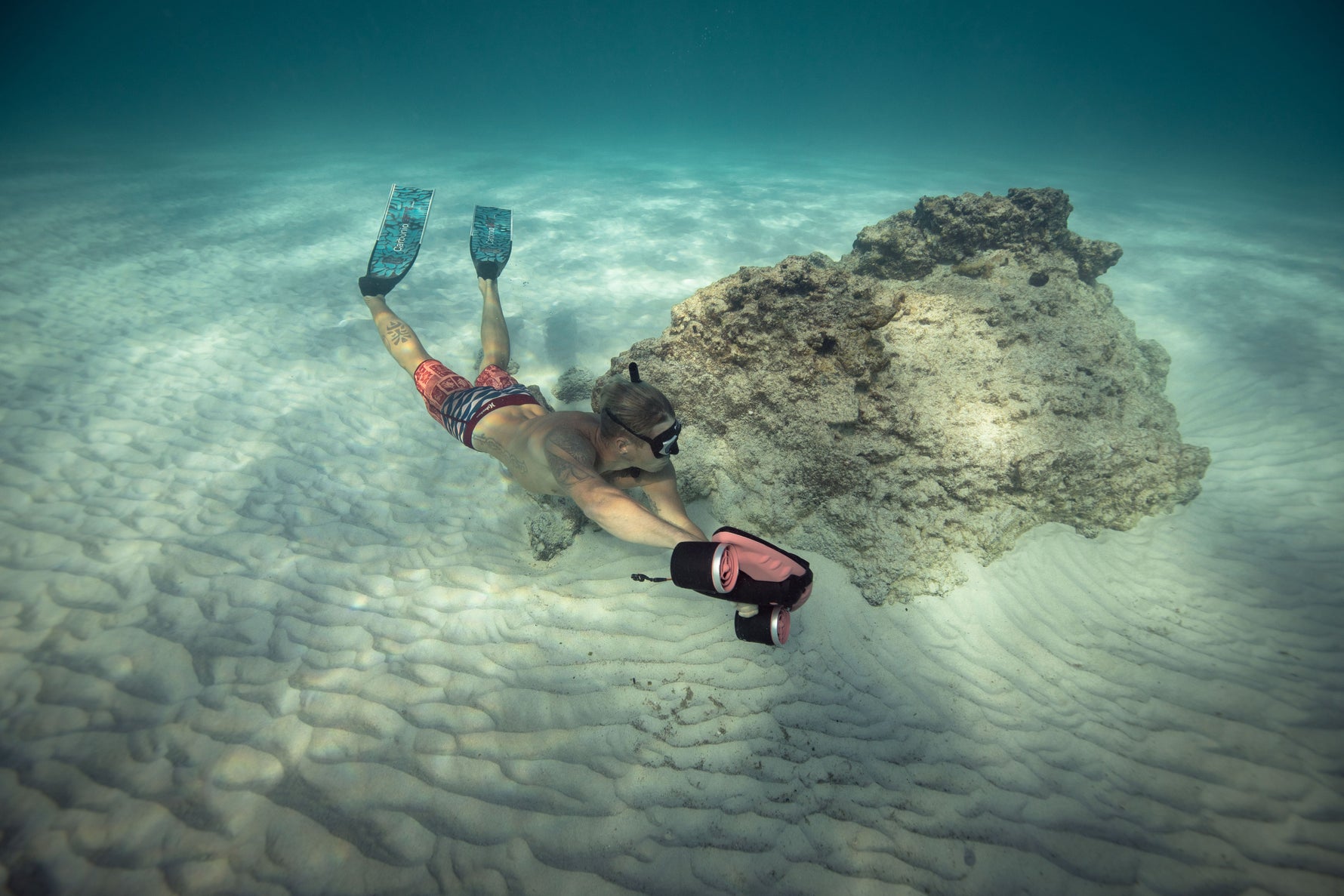 Navbow Dual-Motor Underwater Scooter