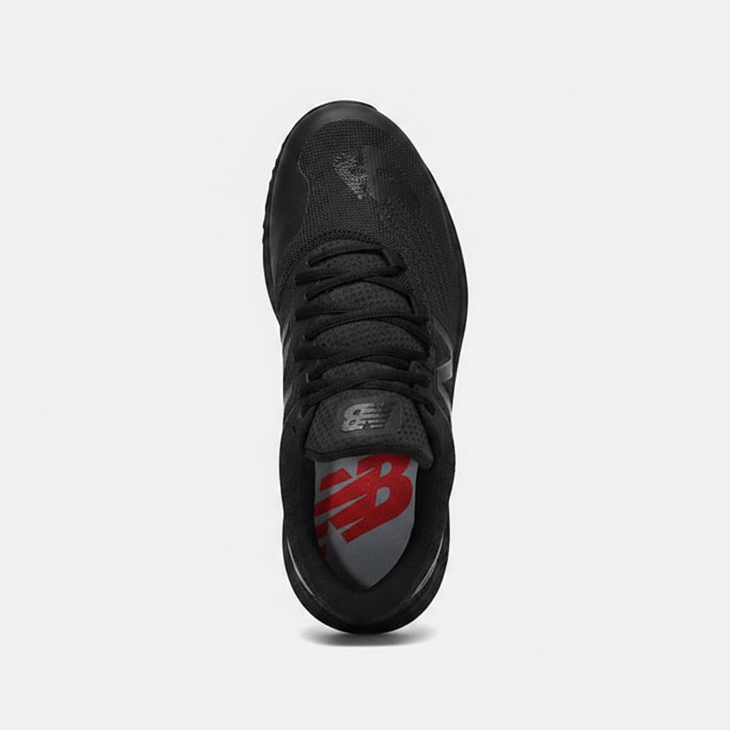 New Balance 4040V6 Turf Shoe (US M8) | Black/Black