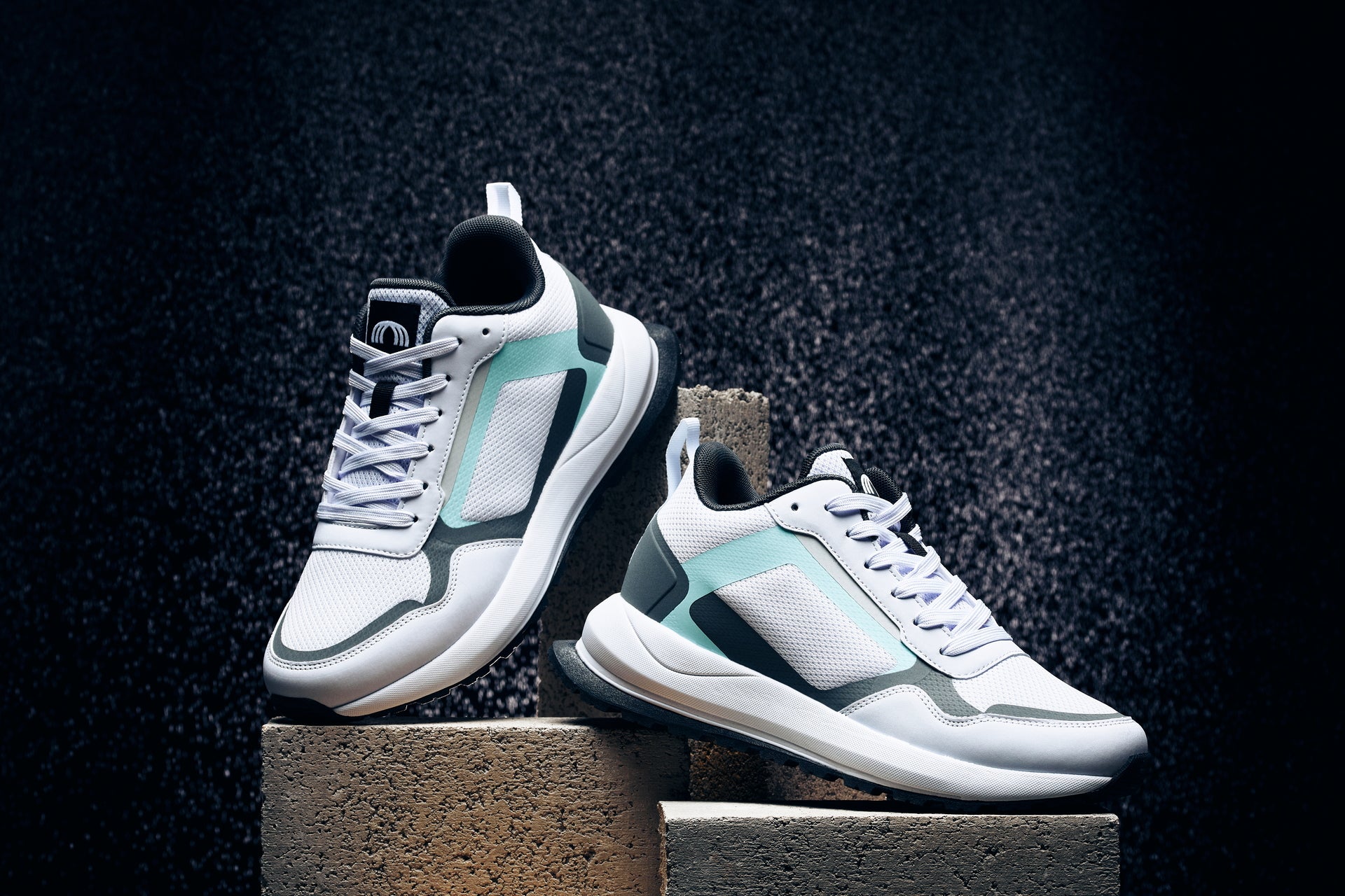 CALTO Q151 2.4" Taller Sneaker | White/Grey