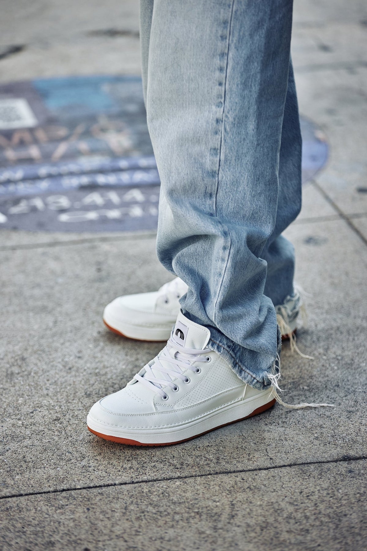 CALTO Q272 2” Taller (White & Gum Sole) | Elevated Leatherette Micro-Perforated Sneakers