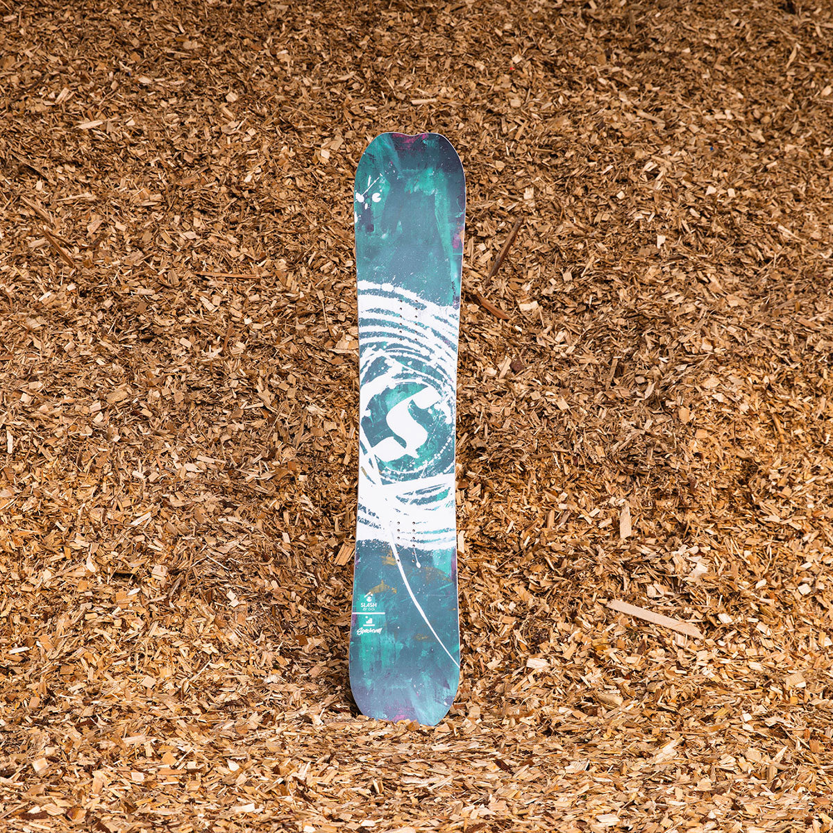 Slash by GiGi Spectrum Snowboard | ApARTment