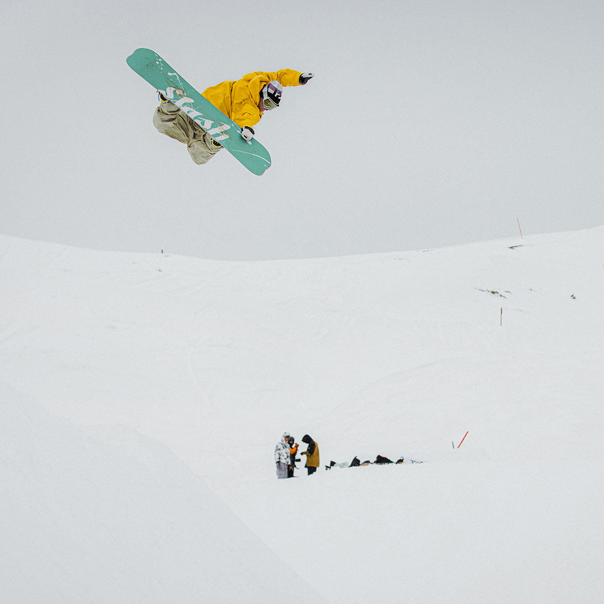 Slash by GiGi Spectrum Snowboard | ApARTment