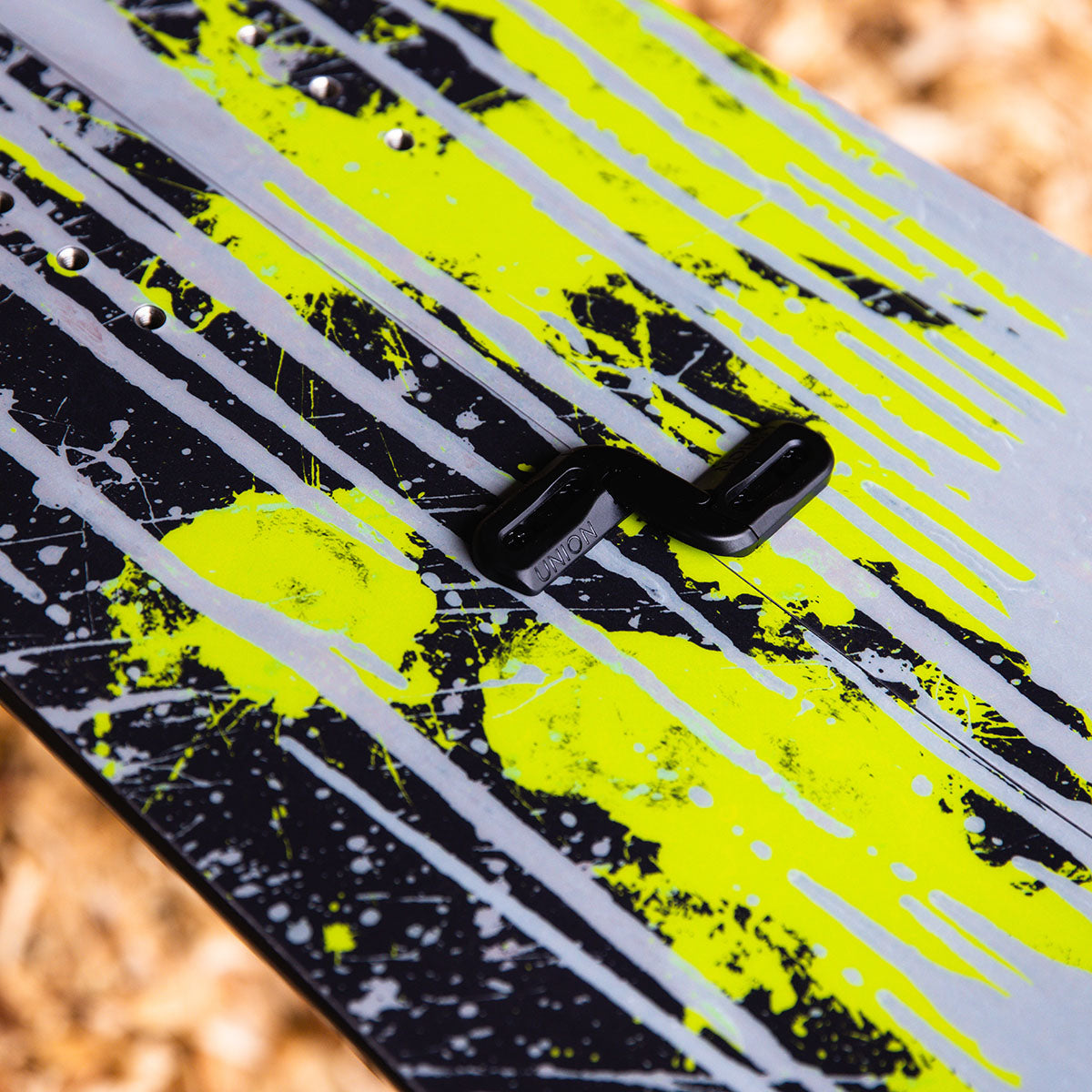 Slash by GiGi Vertical Split Snowboard | ApARTment