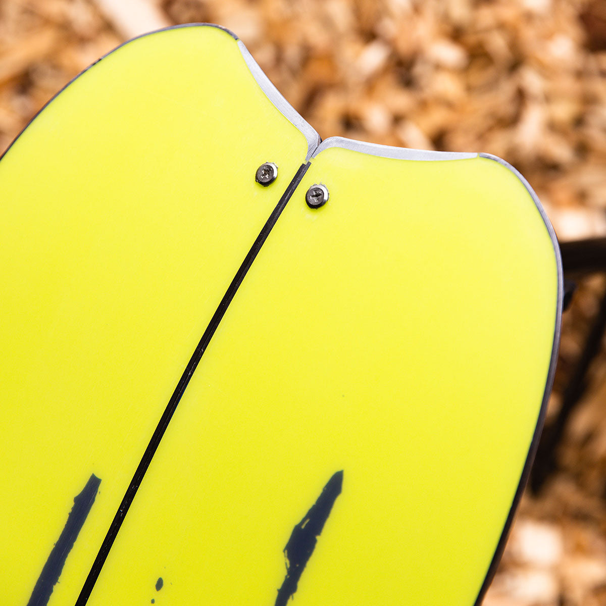 Slash by GiGi Vertical Split Snowboard | ApARTment