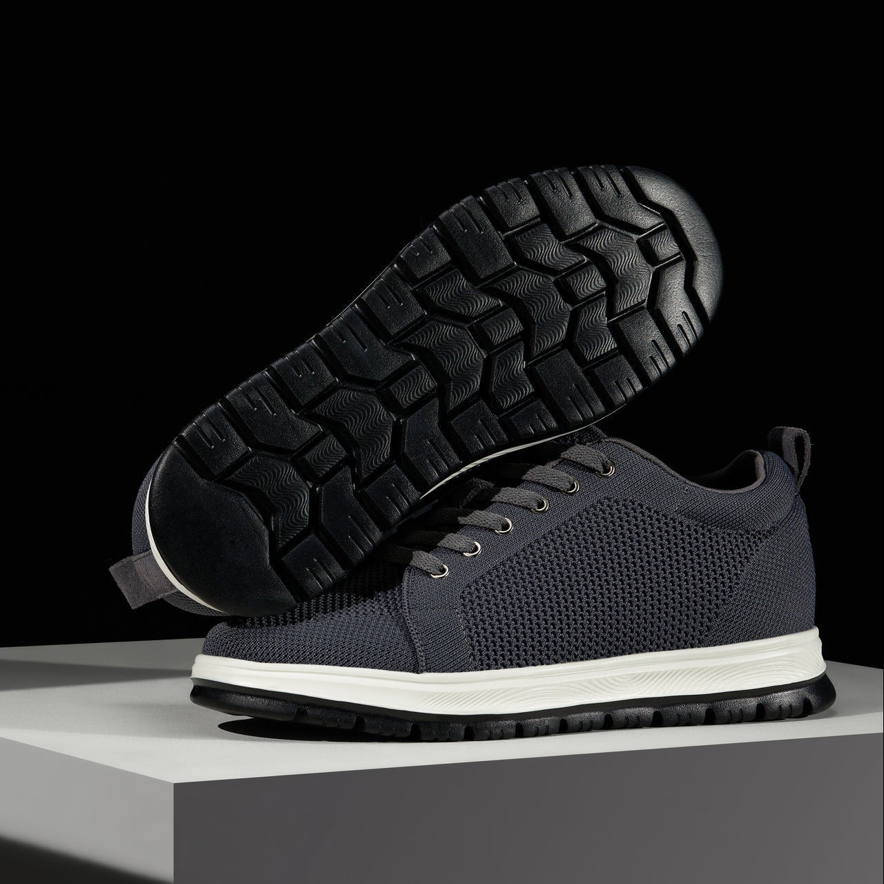 CALTO X2323 Sneaker 2.4” Taller (Iron Grey/White & Black Sole)