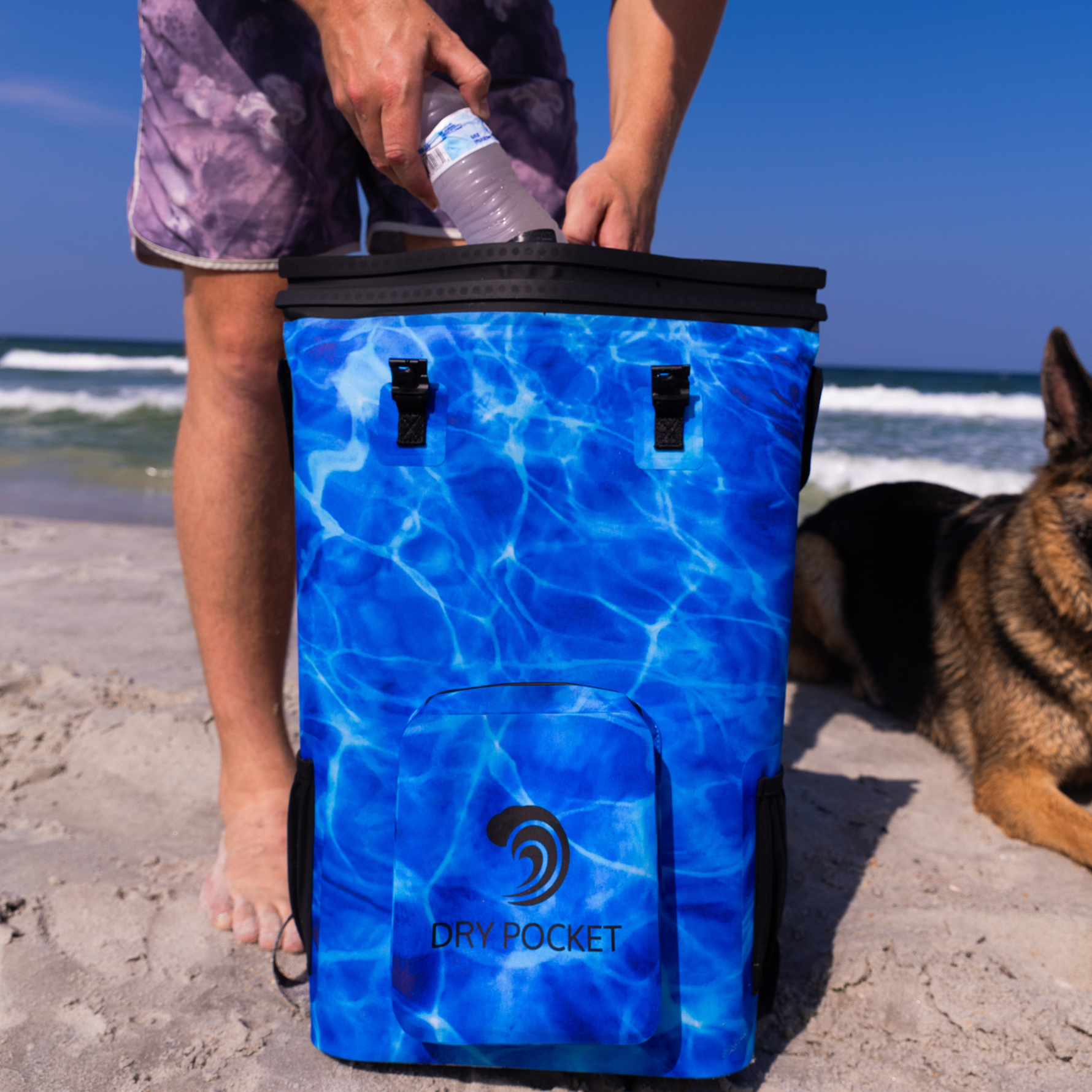 Waterproof Floating Backpack Cooler | Ocean Blue