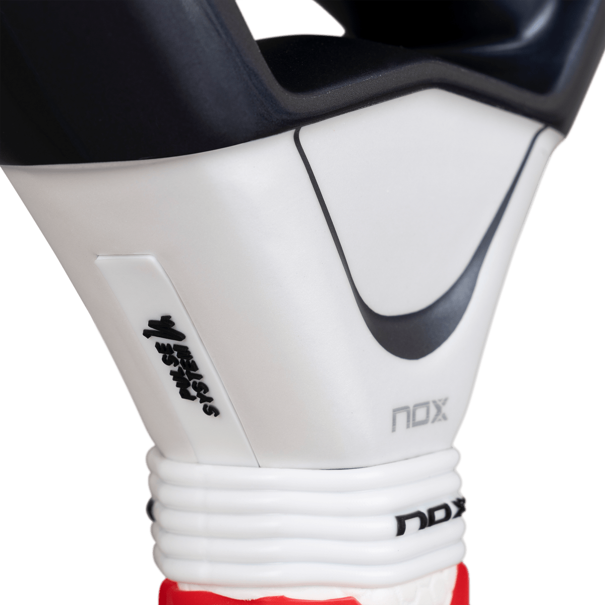 NOX AT10 Genius 12K Alum Xtreme Lite 2026 Padel Racket