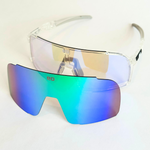 Uno Mas Photochromic+ Sunglasses