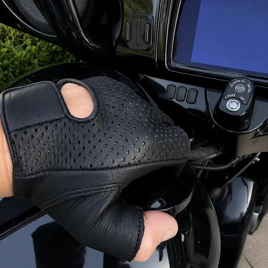 Fingerless Deerskin Gloves