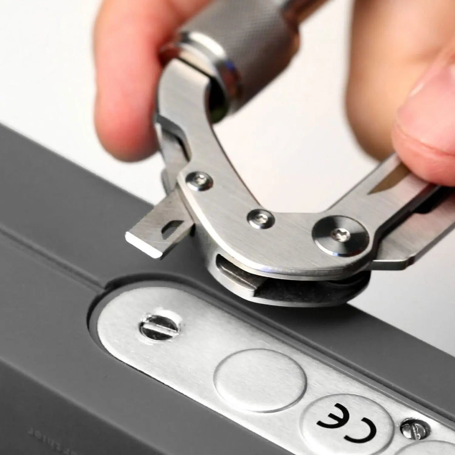 GPCA Carabiner PRO | EDC Multi-Tool Clip