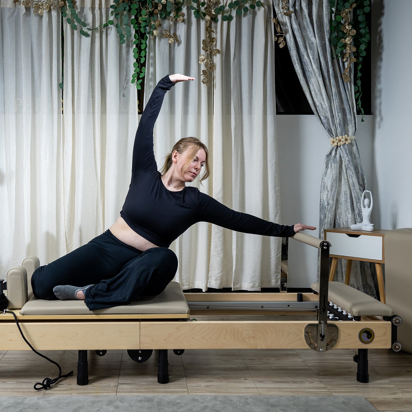 Janet Elite 2.0 Foldable Pilates Reformer | RE015