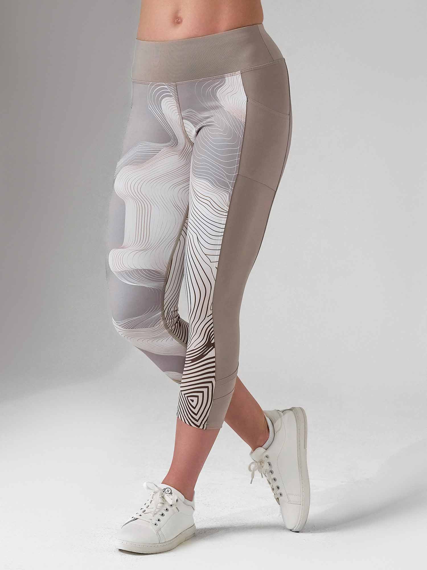 ELLE CAPRI | Performance Compression Leggings with Pockets