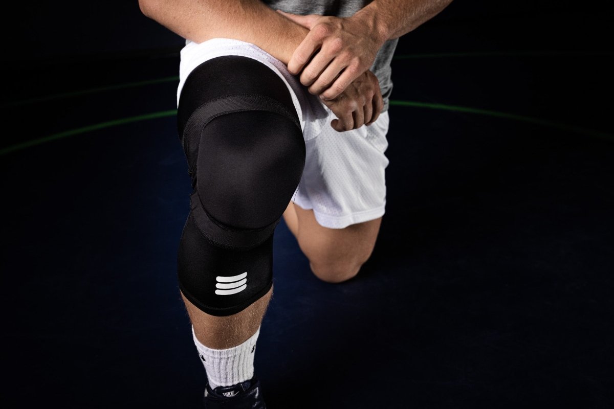 Mid-Length Padded Knee Sleeve | Black