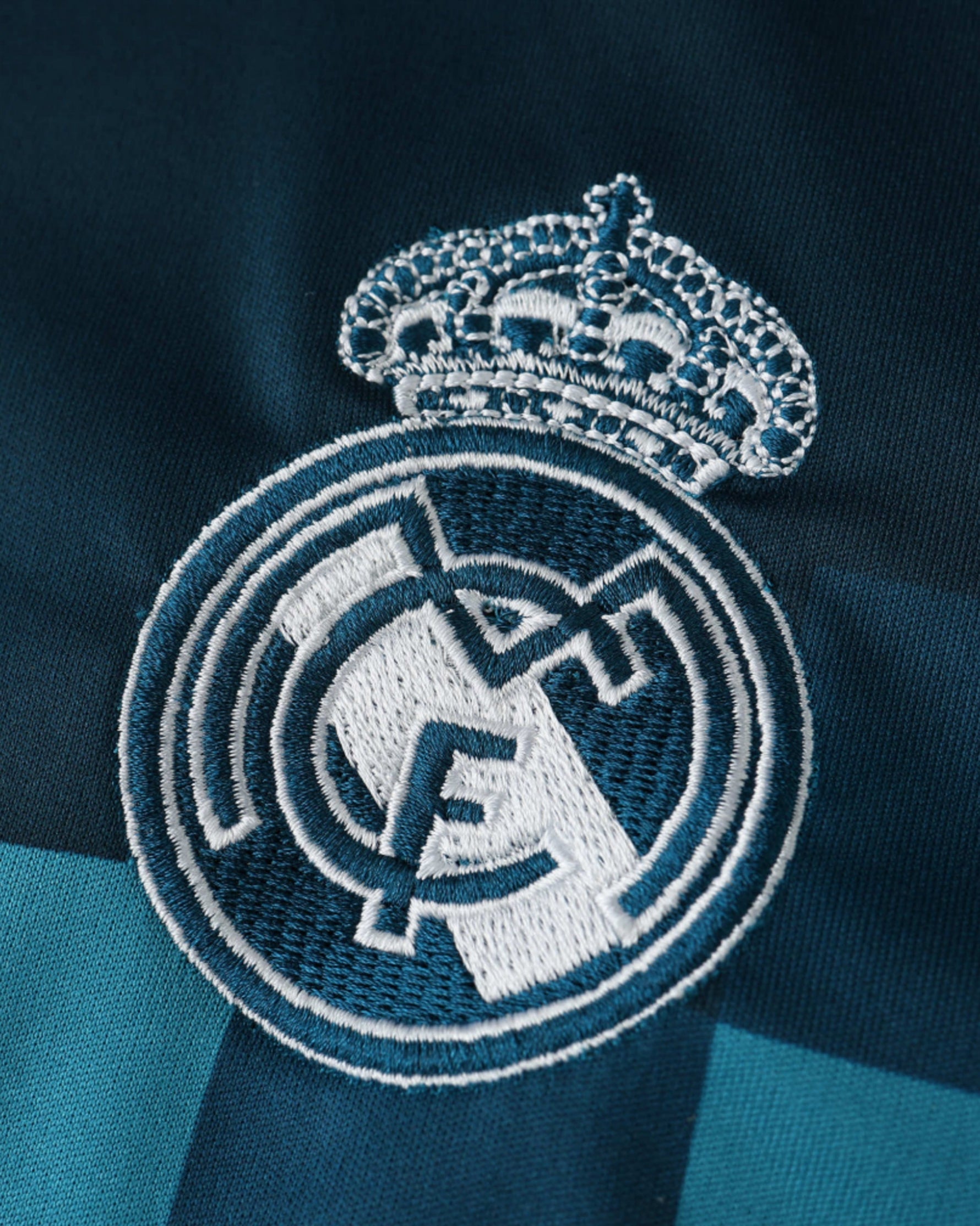 REAL MADRID 2017/18 Retro Third Football Jersey