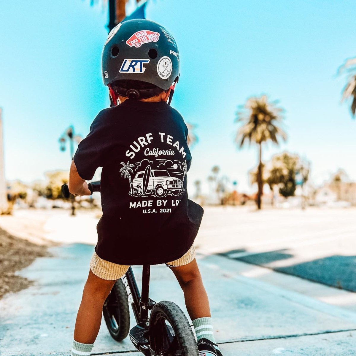 THE SURF TEAM TEE | BLACK